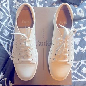 Square toe platform sneaker